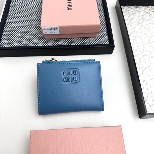 超激安ブランド財布偽物全体デザイン